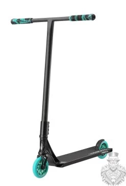 BLUNT PRODIGY X Street Scooter – Black Street -Scooters & Skateboards Prodigy X ST Black Angle 1